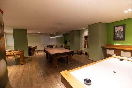 Apartamento à venda com 71m², 2 quartos e 1 vagaÁrea comum