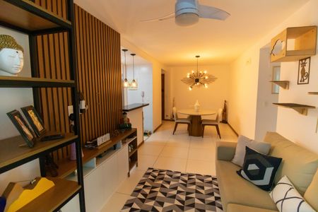 Apartamento à venda com 71m², 2 quartos e 1 vagaSala