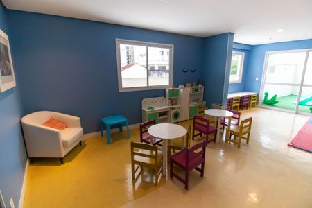 Apartamento à venda com 71m², 2 quartos e 1 vagaÁrea comum