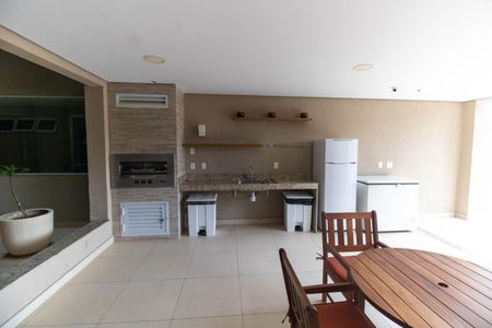 Apartamento à venda com 71m², 2 quartos e 1 vagaÁrea comum