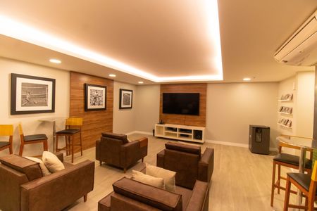 Apartamento à venda com 71m², 2 quartos e 1 vagaÁrea comum