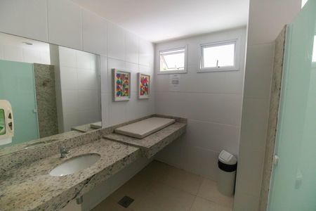 Apartamento à venda com 71m², 2 quartos e 1 vagaÁrea comum