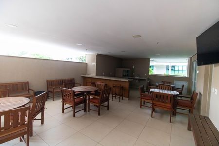 Apartamento à venda com 71m², 2 quartos e 1 vagaÁrea comum