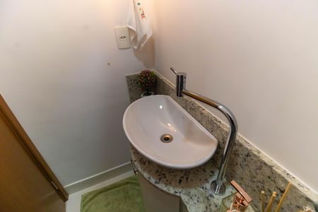 Apartamento à venda com 71m², 2 quartos e 1 vagaLavabo