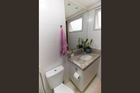 Apartamento à venda com 71m², 2 quartos e 1 vagaBanheiro da Suíte 2