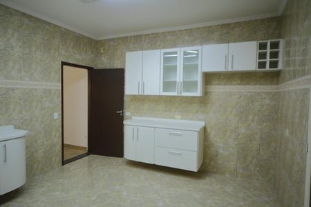 Casa para alugar com 193m², 3 quartos e 2 vagasCozinha 