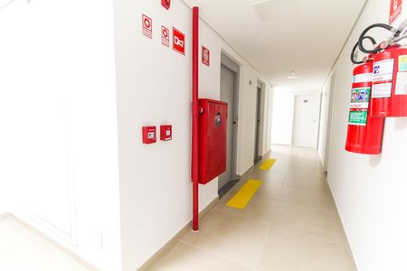 Studio para alugar com 37m², 2 quartos e sem vaga Studio para alugar com 37m², 2 quartos e sem vagaHall