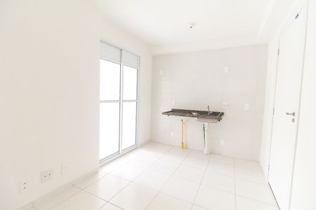 Studio para alugar com 37m², 2 quartos e sem vaga Studio para alugar com 37m², 2 quartos e sem vagaSala/Cozinha