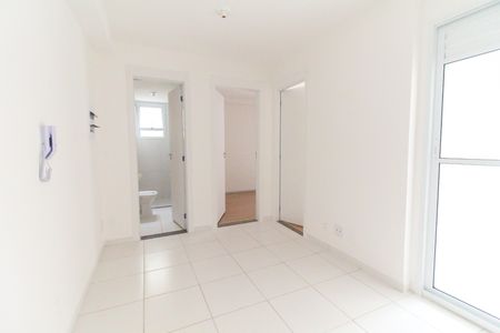 Sala/Cozinha de kitnet/studio para alugar com 2 quartos, 37m² em Itaquera, São Paulo