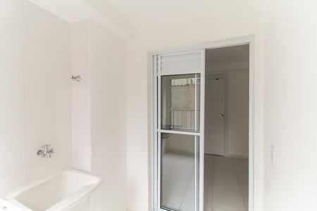 Studio para alugar com 37m², 2 quartos e sem vaga Studio para alugar com 37m², 2 quartos e sem vagaVaranda e Área de Serviço