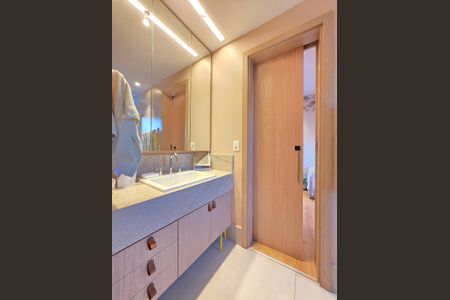 Apartamento à venda com 145m², 4 quartos e 3 vagasBanheiro da Suíte 3 e Suíte 4