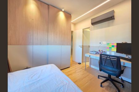 Apartamento à venda com 145m², 4 quartos e 3 vagasSuíte 2