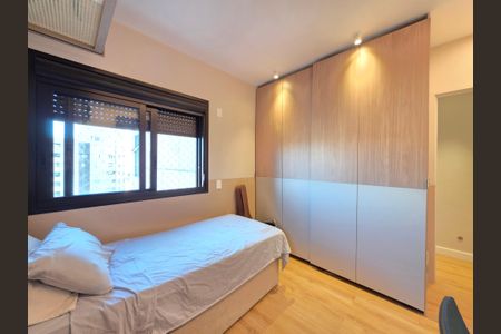Apartamento à venda com 145m², 4 quartos e 3 vagasSuíte 2