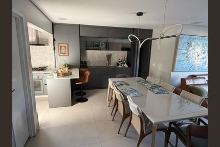 Sala  de apartamento à venda com 4 quartos, 145m² em Santo Antônio, Belo Horizonte