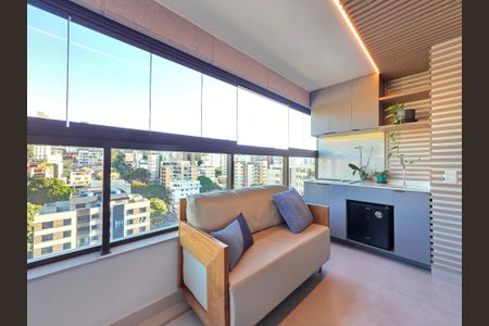 Apartamento à venda com 145m², 4 quartos e 3 vagasVaranda 