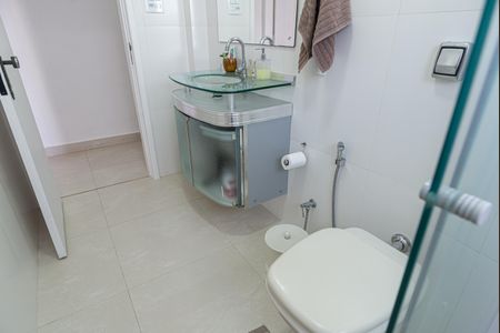 Apartamento à venda com 64m², 2 quartos e sem vagaBanheiro