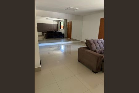 Sala de casa de condomínio para alugar com 3 quartos, 190m² em Sitios Santa Luzia, Aparecida de Goiânia