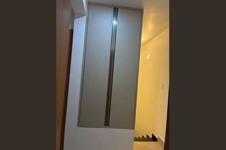 Casa de condomínio para alugar com 190m², 3 quartos e 2 vagasQuarto