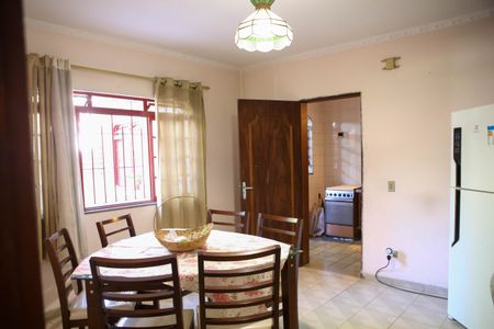 Casa à venda com 140m², 2 quartos e 5 vagasSala Jantar