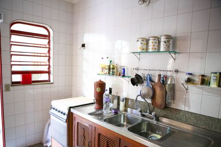 Casa à venda com 140m², 2 quartos e 5 vagasÁrea de Serviço