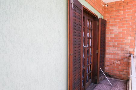 Casa à venda com 140m², 2 quartos e 5 vagasSacada quartos