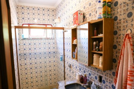 Casa à venda com 140m², 2 quartos e 5 vagasBanheiro