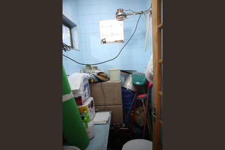 Casa à venda com 140m², 2 quartos e 5 vagasÁrea de Serviço banheiro