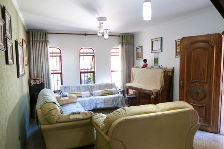 Sala de casa à venda com 2 quartos, 140m² em Vila Dalva, São Paulo