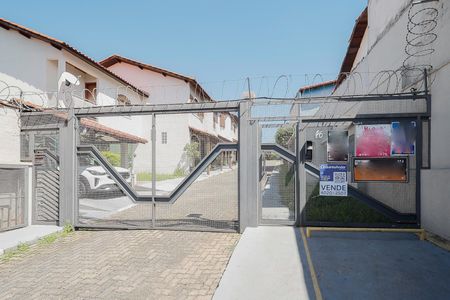 Casa de condomínio à venda com 75m², 2 quartos e 1 vagaFachada / Placa 