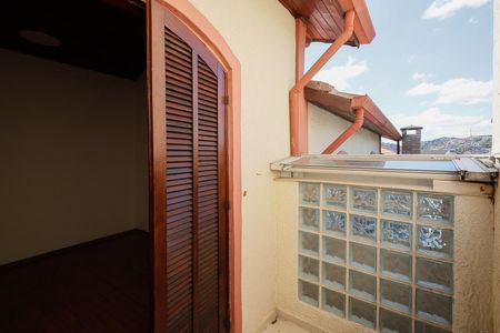 Casa de condomínio à venda com 75m², 2 quartos e 1 vagaVaranda 