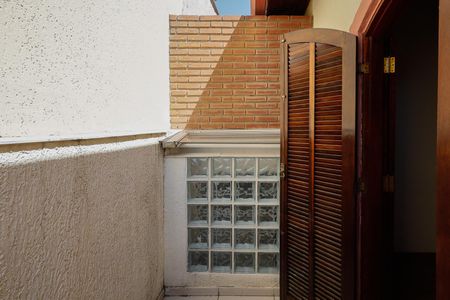 Casa de condomínio à venda com 75m², 2 quartos e 1 vagaVaranda 