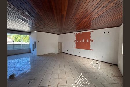 Casa à venda com 190m², 2 quartos e 1 vaga