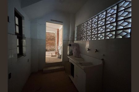 Casa à venda com 190m², 2 quartos e 1 vaga