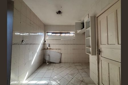 Casa à venda com 190m², 2 quartos e 1 vaga
