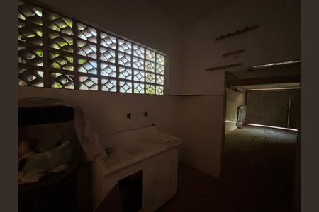 Casa à venda com 190m², 2 quartos e 1 vaga