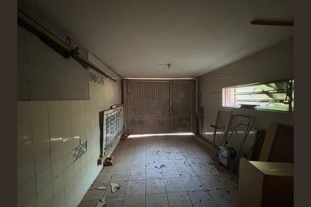 Casa à venda com 190m², 2 quartos e 1 vaga