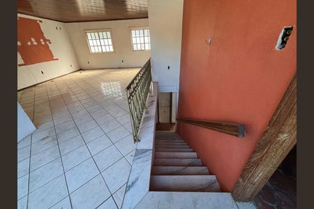 Casa à venda com 190m², 2 quartos e 1 vaga