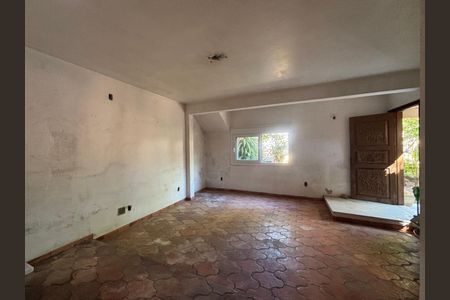 Casa à venda com 190m², 2 quartos e 1 vaga