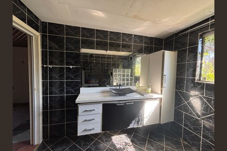 Casa à venda com 190m², 2 quartos e 1 vaga