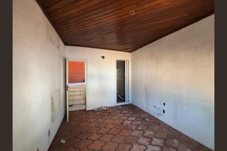 Casa à venda com 190m², 2 quartos e 1 vaga