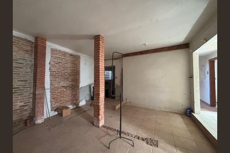 Casa à venda com 190m², 2 quartos e 1 vaga
