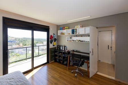 Casa de condomínio à venda com 350m², 4 quartos e 4 vagasSemi Suíte 1