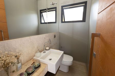 Lavabo da Sala de casa de condomínio à venda com 4 quartos, 350m² em Alphaville, Nova Lima