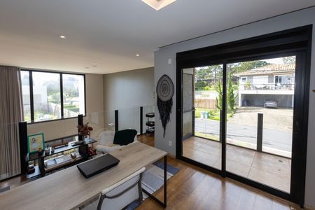 Casa de condomínio à venda com 350m², 4 quartos e 4 vagasEscritório (Suíte 1)