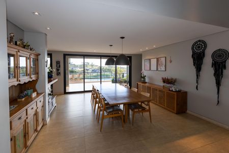 Casa de condomínio à venda com 350m², 4 quartos e 4 vagasSala de Jantar