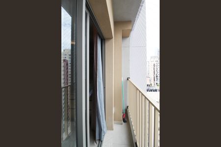 Studio para alugar com 24m², 1 quarto e sem vaga Studio para alugar com 24m², 1 quarto e sem vagaVaranda