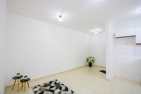 Apartamento para alugar com 50m², 2 quartos e 1 vaga Apartamento para alugar com 50m², 2 quartos e 1 vagaSala