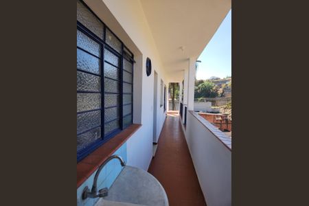 Casa para alugar com 170m², 3 quartos e 5 vagas Casa para alugar com 170m², 3 quartos e 5 vagasVaranda