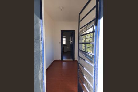 Casa para alugar com 170m², 3 quartos e 5 vagas Casa para alugar com 170m², 3 quartos e 5 vagasCorredor