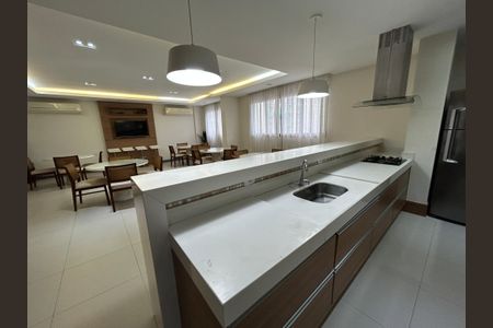 Apartamento à venda com 79m², 2 quartos e 1 vagaÁrea comum - Salão de festas